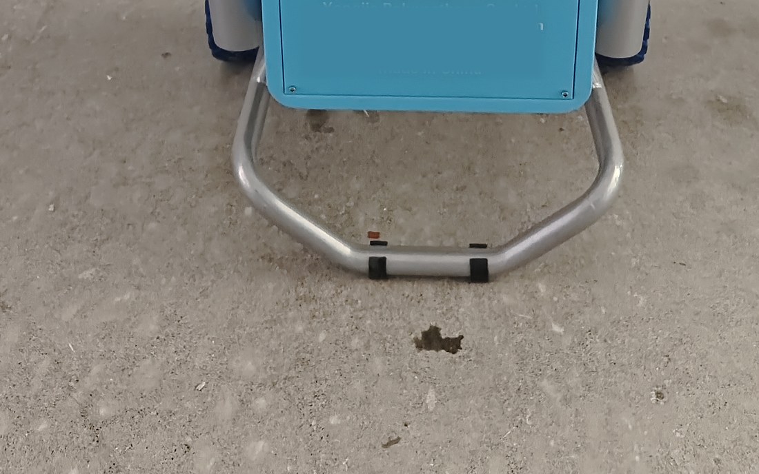 JYYJ-Q300 A and B output connections on a sturdy welded stand